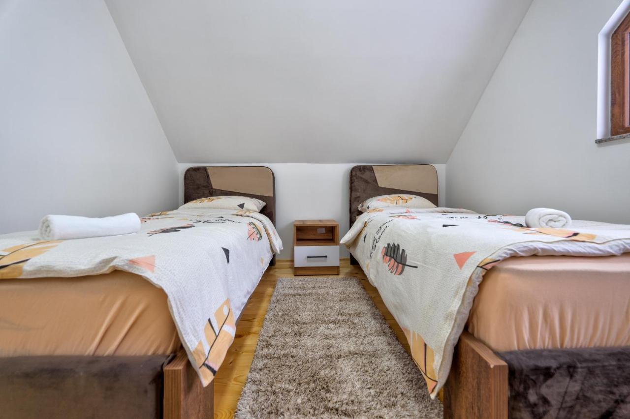 Idila Zaovinskog Jezera Villa Zaovine Buitenkant foto